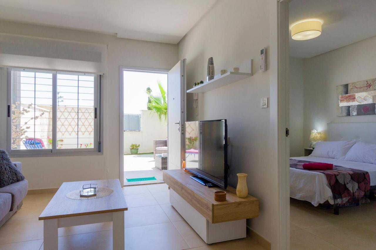 Bungalow Pink Garden Orihuela Extérieur photo